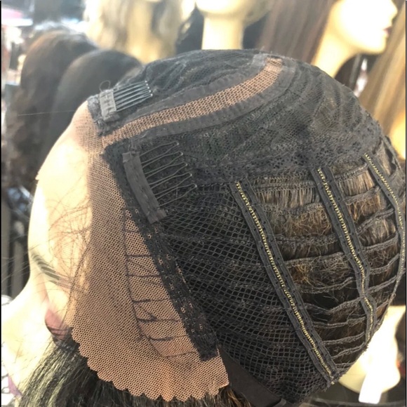 SidePart Short Lacefront Wig Feathered Bob main image 5